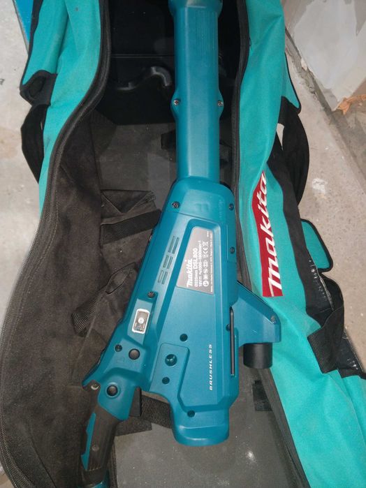 Жираф Makita DSL800ZU