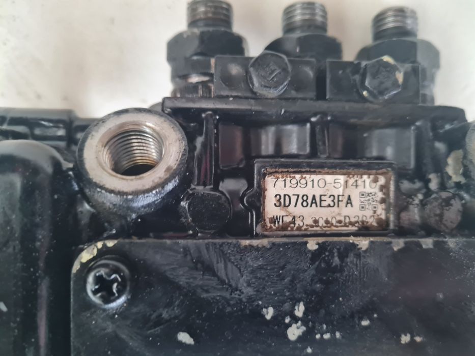 Motor diesel 3 pistoane miexcavator komatsu yanmar