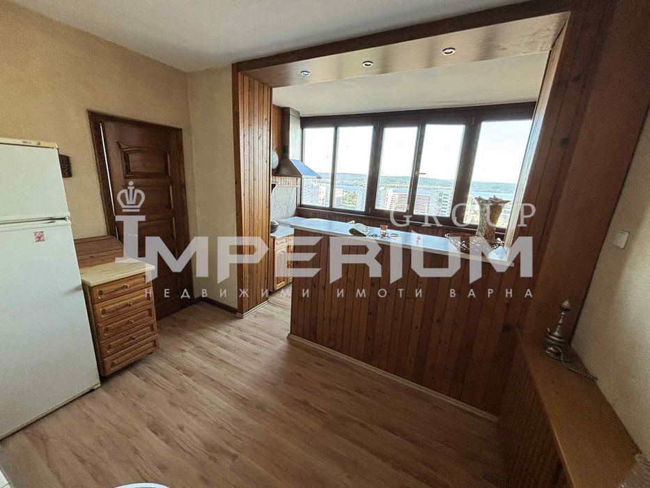 В продажба Четиристаен имот град Варна кв. Трошево ЮГ