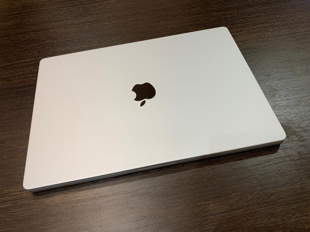 Macbook Pro 16 M1 Max
