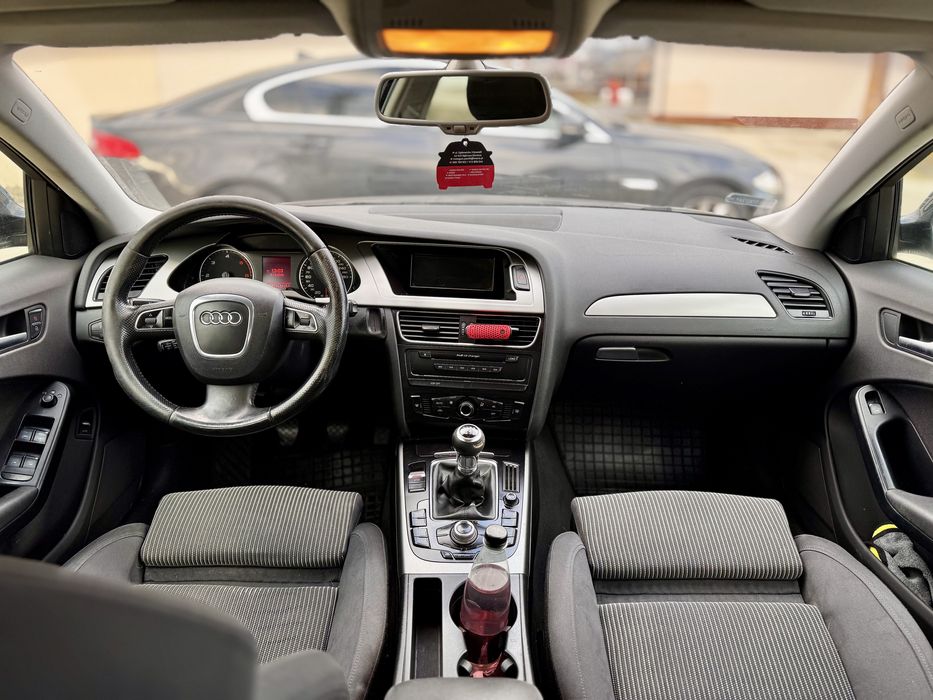 Audi a4 b8 - s line - limuzina - 2.0d 143 cp - an 2009 -