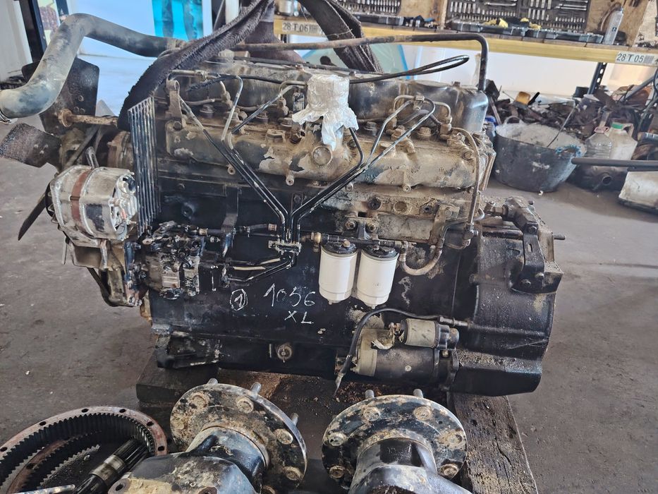 Motor tractor international 1056 xl