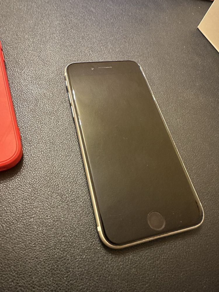 Iphone SE 2020 като нов