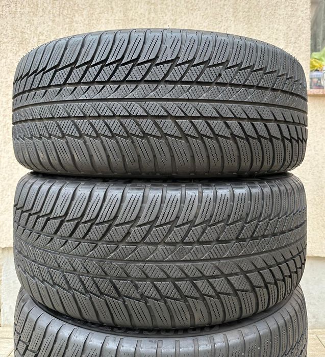 Set anvelope /cauciucuri iarna 225/50/18 Brigestone Blizzak RSC