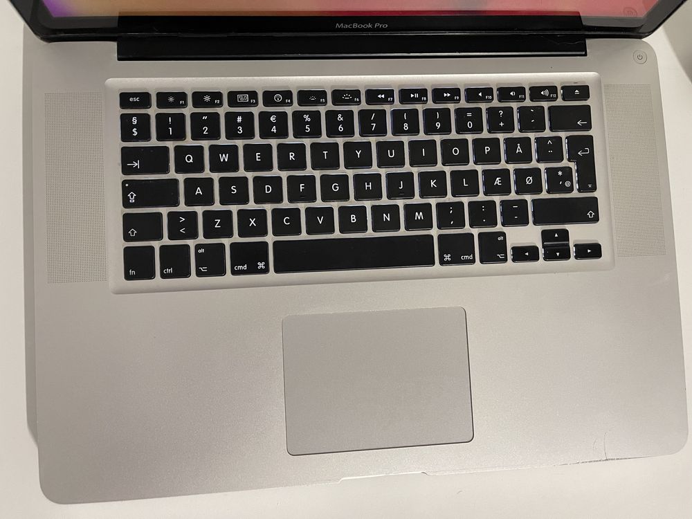 Laptop MacBook Pro, i7, 250GB SSD, 15,6 inch, stare foarte buna