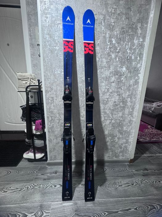 Продам горные лыжи GS спортивные
