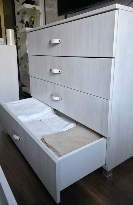 Скрин за спалня, ръчна изработка, като нов