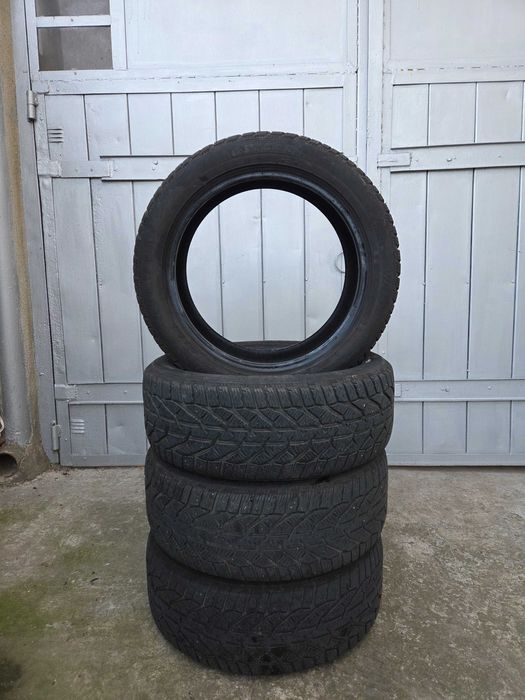 Зимни гуми 215/50 R17