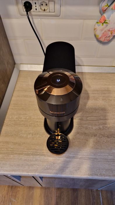 Nespresso Vertuo Next, maro-argintiu