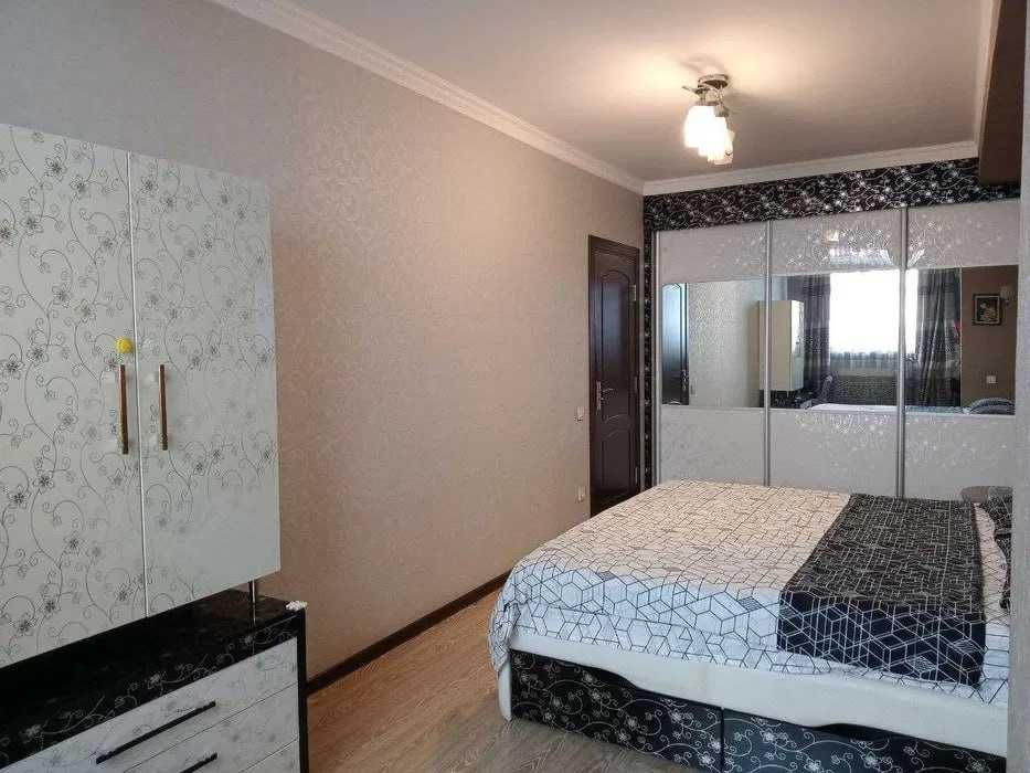 Сдаётся Шикарная квартира на Метро Новза 304*