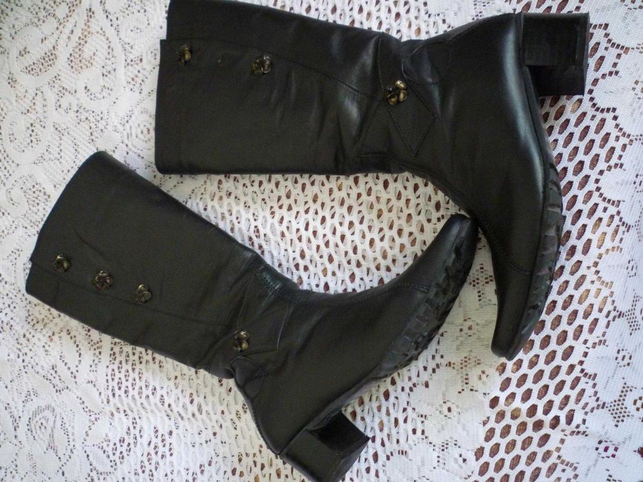 Черни ботуши,ест.кожа №35