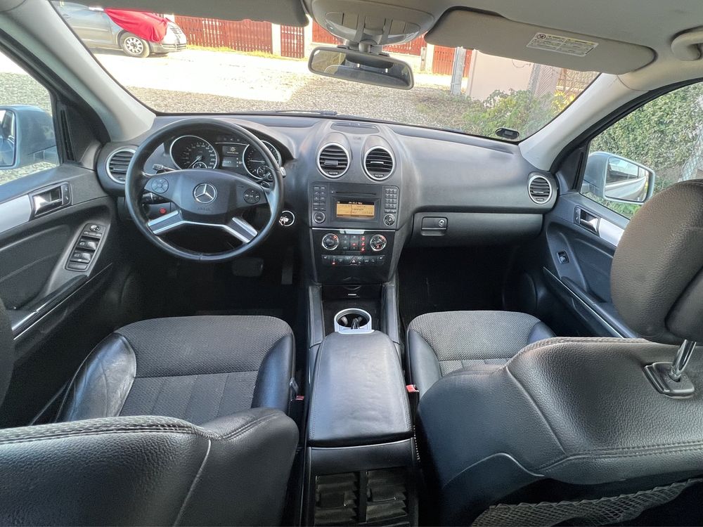 Mercedes ML  Autoutilitara