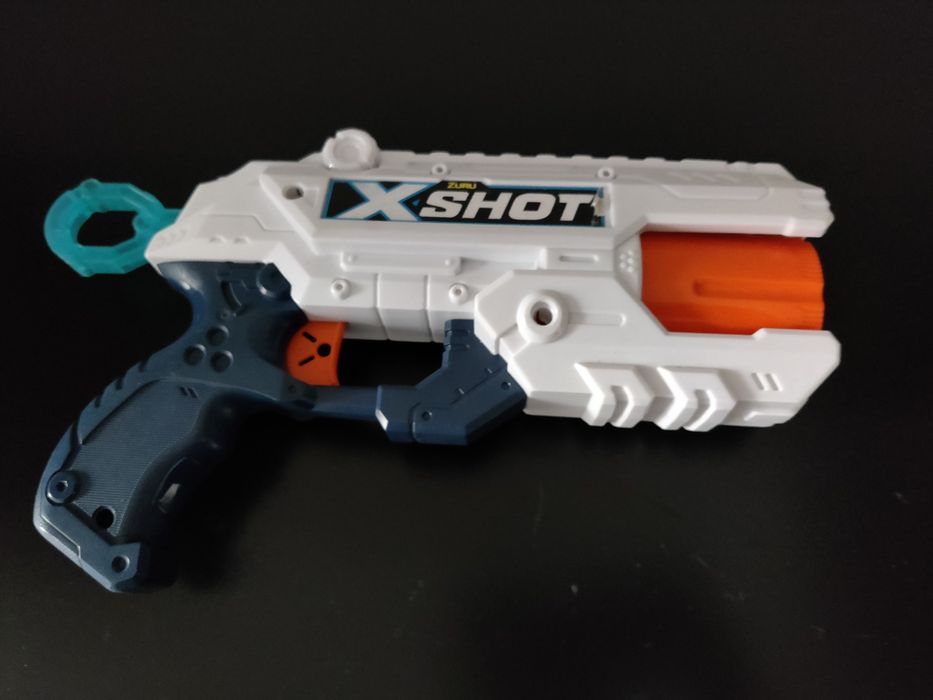 Pistoale marca Xshot