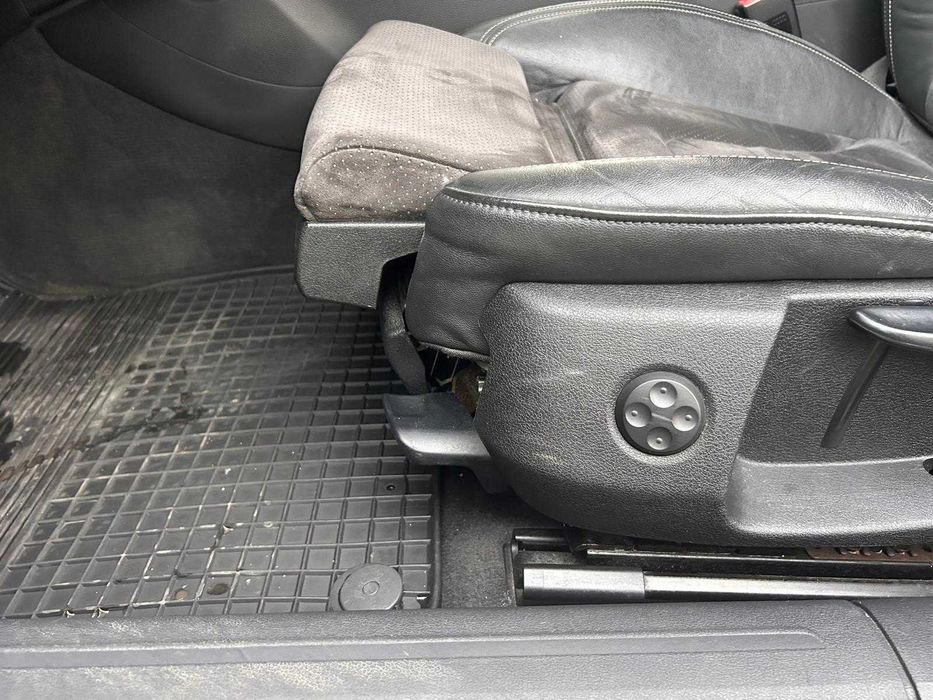 Audi A4 B8 – 2.0 TDI 170 Cp