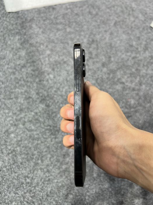 14 pro max qora karobkas bor