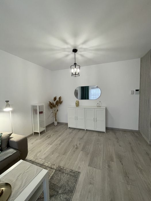 Apartament de inchiriat regim hotelier Adora Park