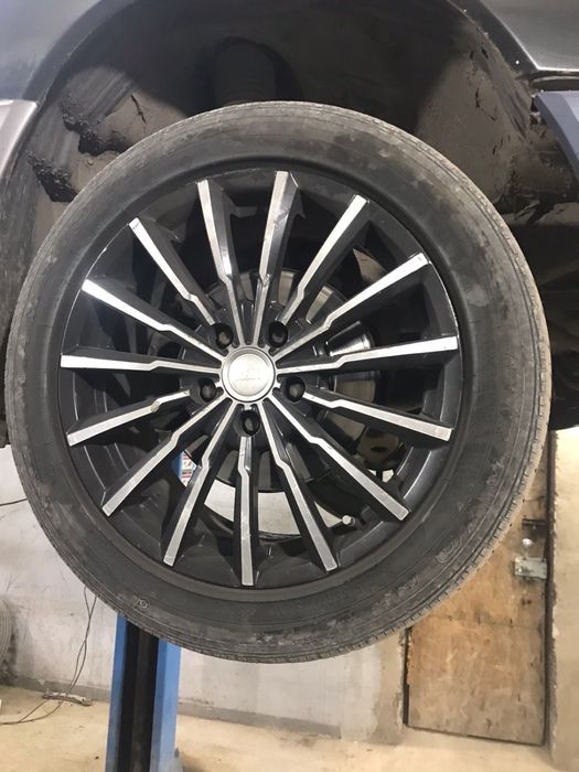 Обмен шины дисками зим лето. 215/55/17