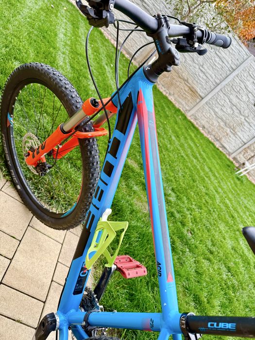 Bicicleta Cube Acid 18” M, 27,5er Manitou Aer, Deore SLX