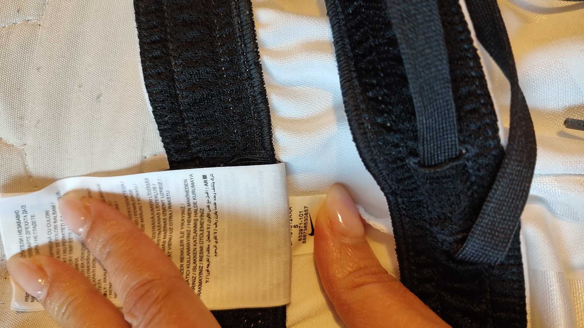 Nike тениска и шорти екип или поотделно. Xl 158-170