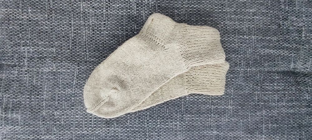 CALTUNI SOSETE DE LANA crosetata manual