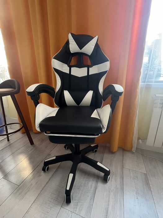 Компьютерное кресло