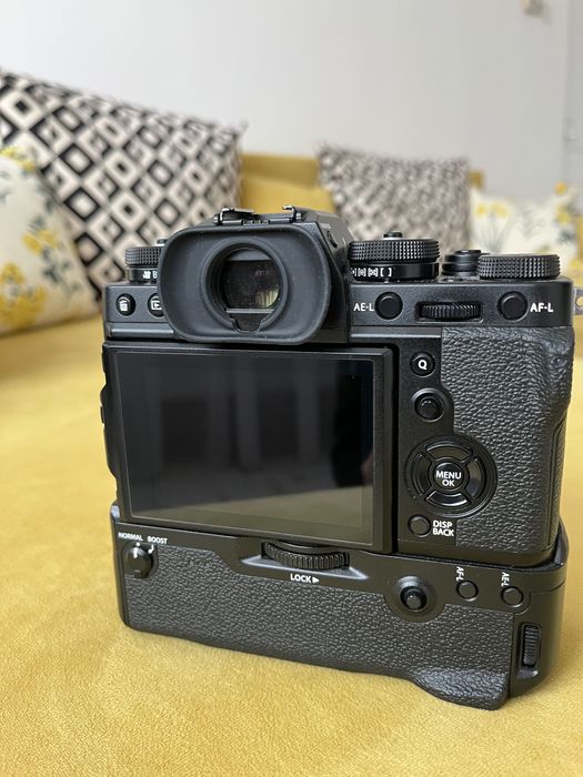 Fujifilm XT3 cu grip