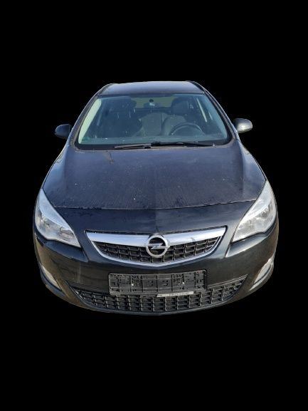 Dezmembrez Opel Astra J 1.7cdti A17DTR A17DRJ negru Sport Tourer break