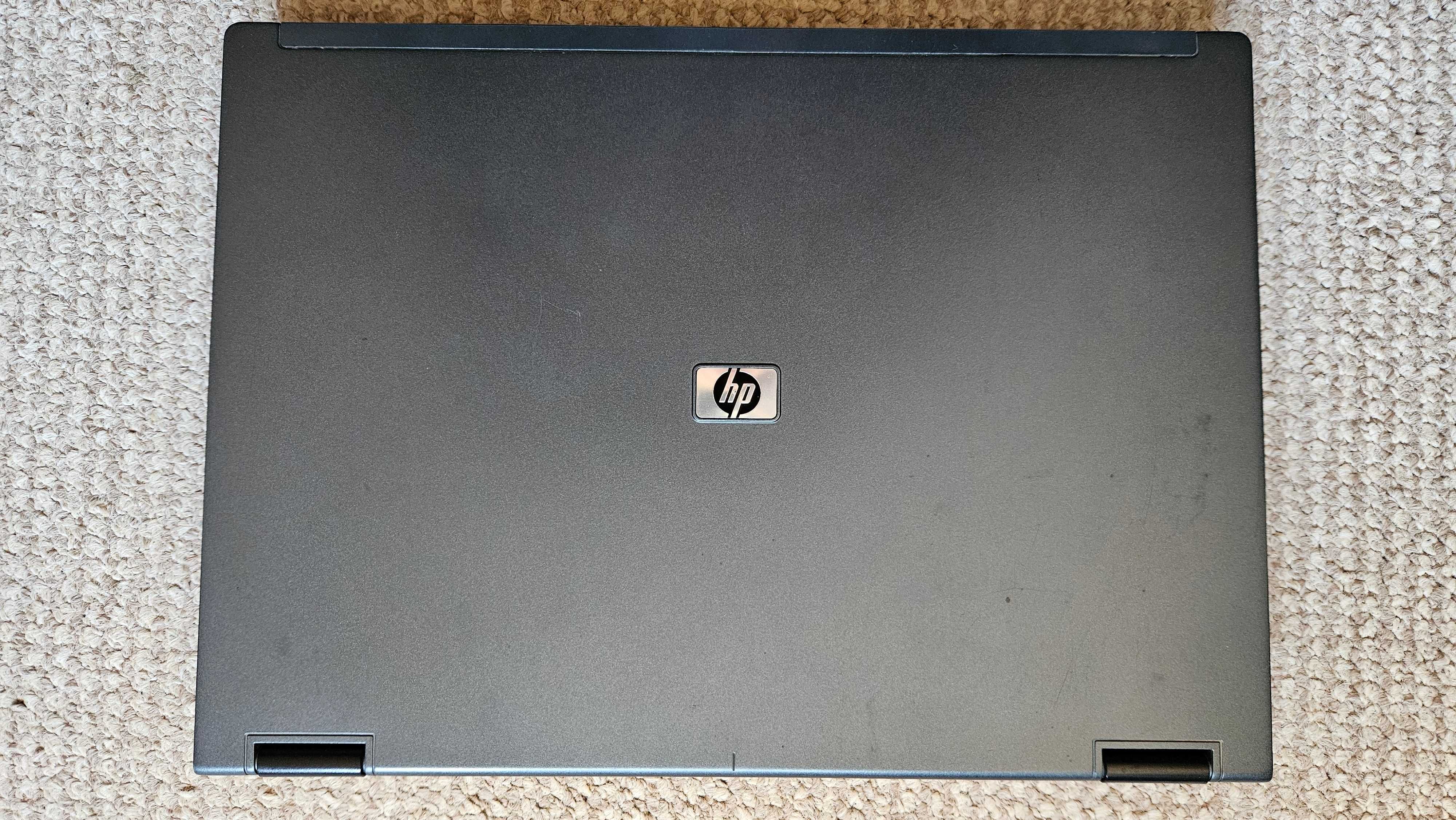 Лаптоп HP COMPAQ nx8220