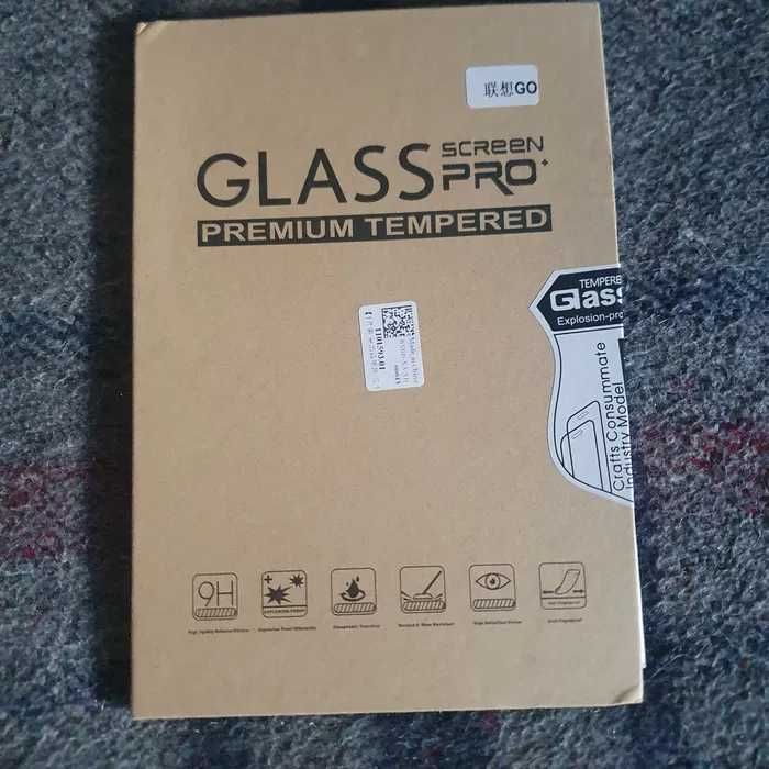 Lenovo Legion GO cu SSD 512gb-jocuri instalate (garantie Emag)