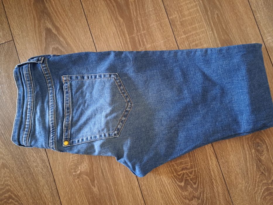 Blugi femei h m 46