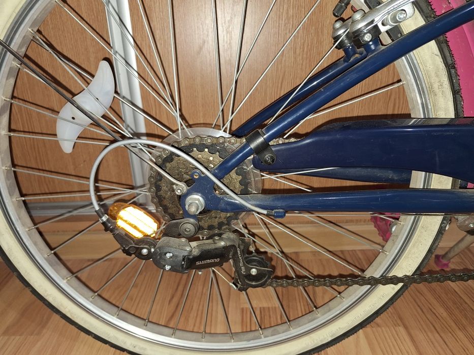 Bicicleta  B TWIN , roti 24" , stare perfecta. Preț 600 lei neg
