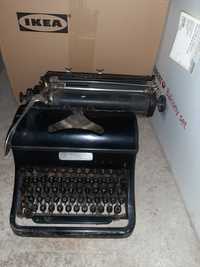 Vand mașina de scris Olympia model mare pentru colectionari sau cadou