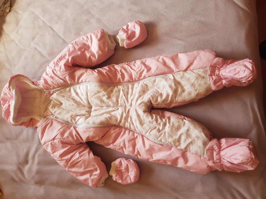 Космонавт със снежен човек, космонавт Joral