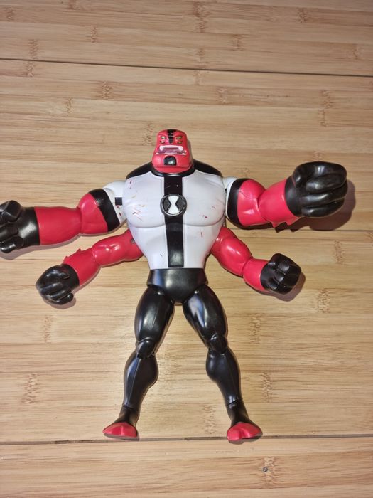 Luptatori, figurine Marvel, Ben 10, joker, hulk