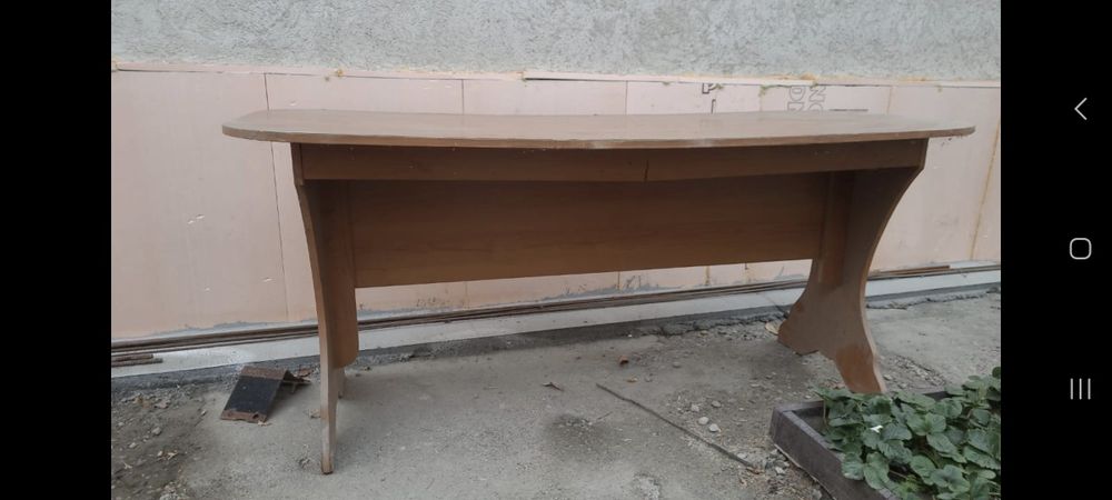 Кухонный стол и тв тумбочка