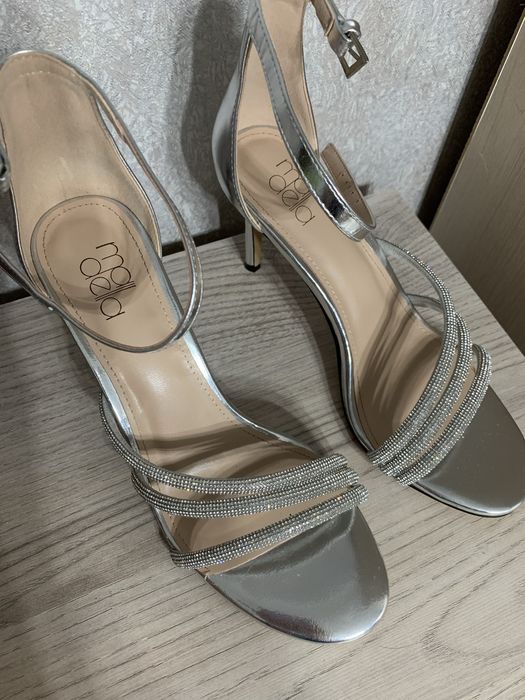 Блестящие каблуки