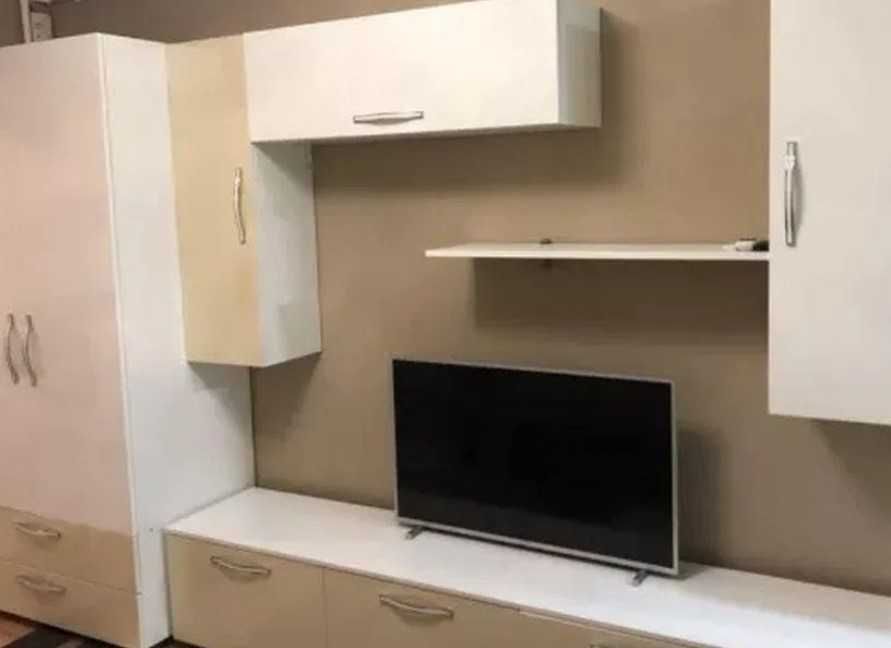 Дава се под наем Тристаен апартамент в Пловдив, Център - 75 кв.м за 224.4 € - Снимка #1