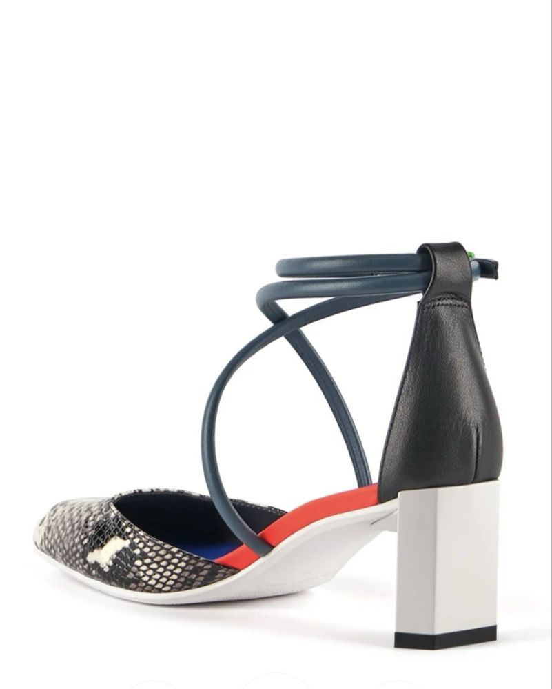 Обувки United Nude