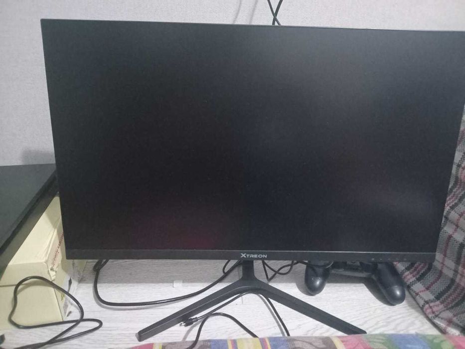 Продам Монитор Xtreon(портативный). 24 дюйма. Почти новый