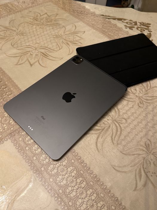 iPad Pro 11  128 GB Impecabil (Gen 2)