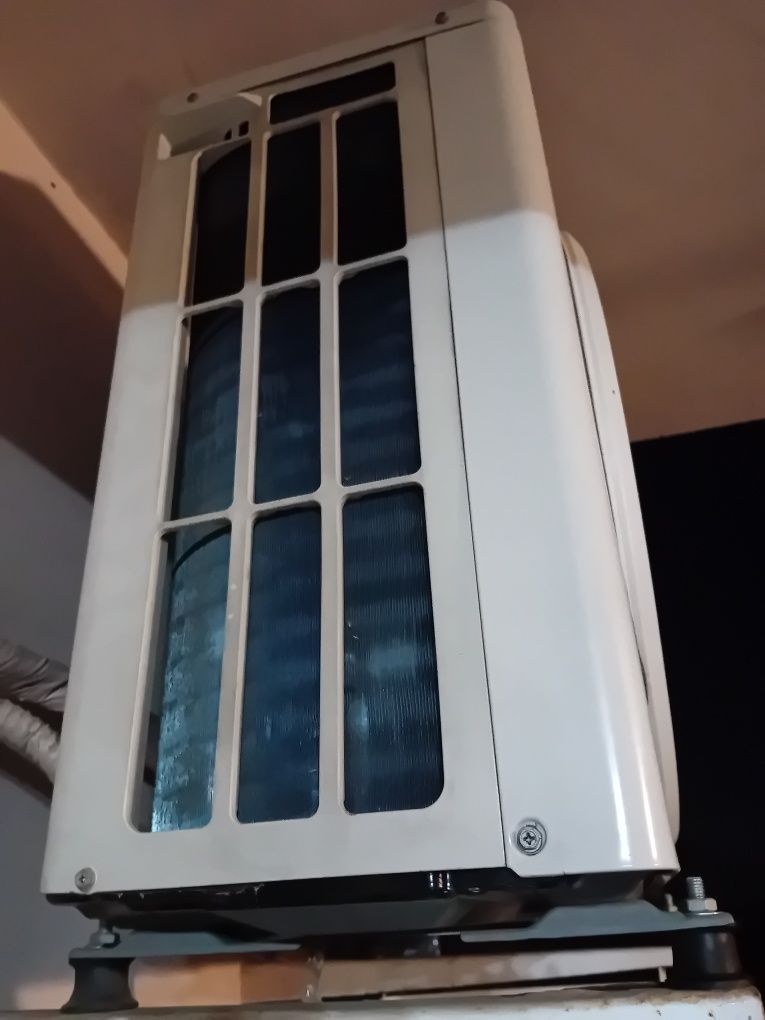 Климатик Daikin 12 FTXB35C2V18