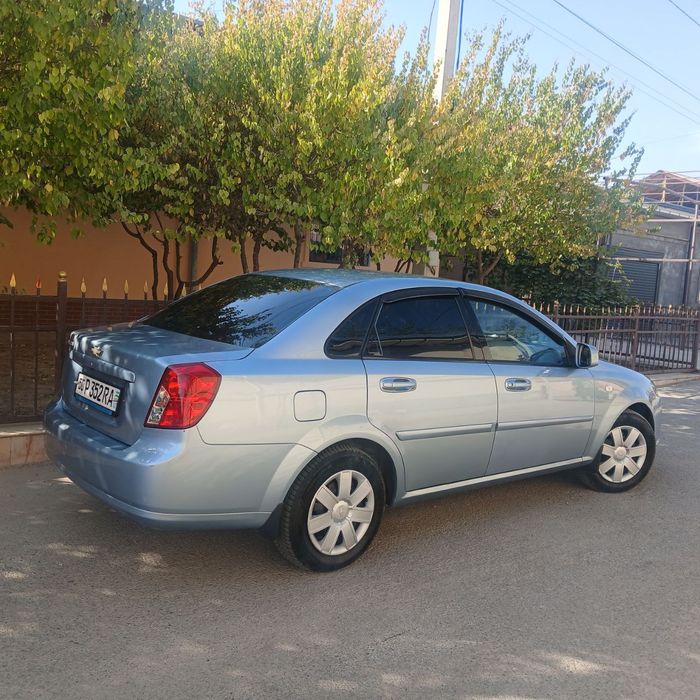 Jentra avtamat 2015 yil holati yaxshi