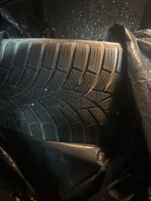 Cauciucuri de iarna 225/55/19