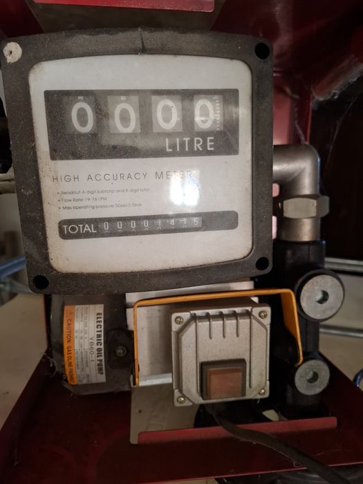 Помпа за гориво с еднотонен съд