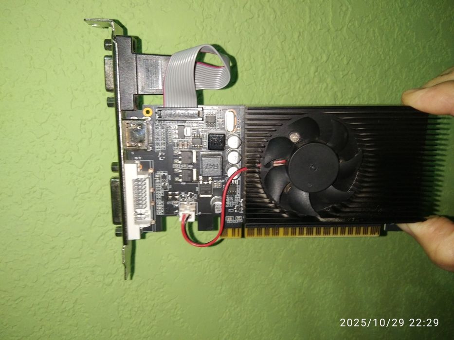 Nvidia Gt 730 4 гб ПРОДАЮ СРОЧНО