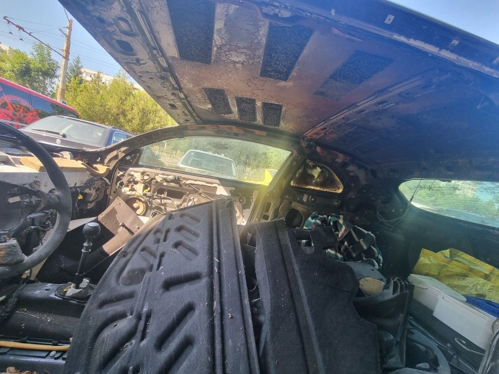 Alfa Romeo GT 1.9 JTD. На части