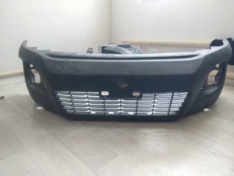 Бампер тайота хайлюкс