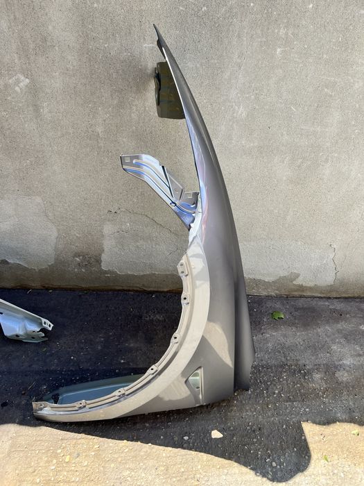 Aripa stanga fata Tesla model Y facelift an 2025