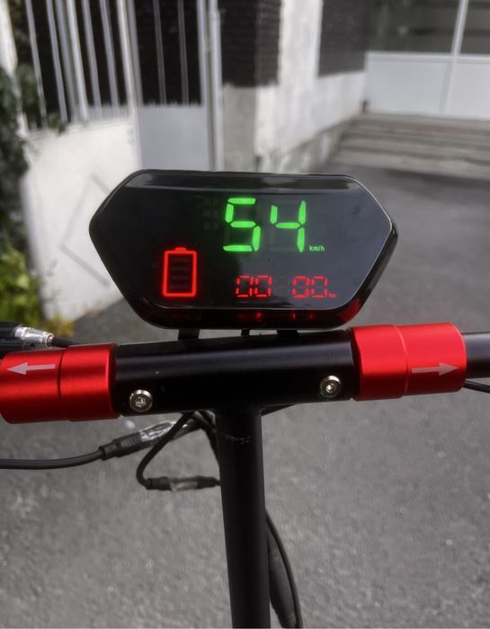 Vand trotineta jrh t16 noua inca in garantie