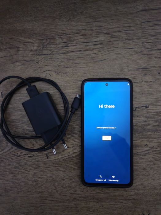 Motorola G72 128 GB , 8 GB RAM , 120HZ OLED